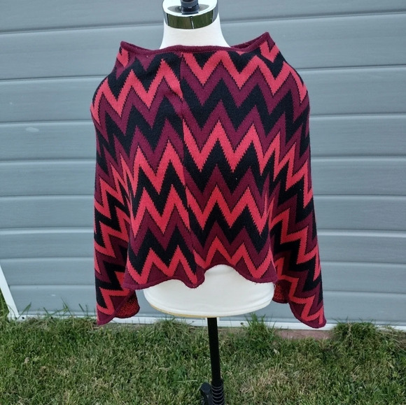 Missoni Vintage Heavy Knit Multicolor Zig Zag Poncho Italy OS - Picture 1 of 7